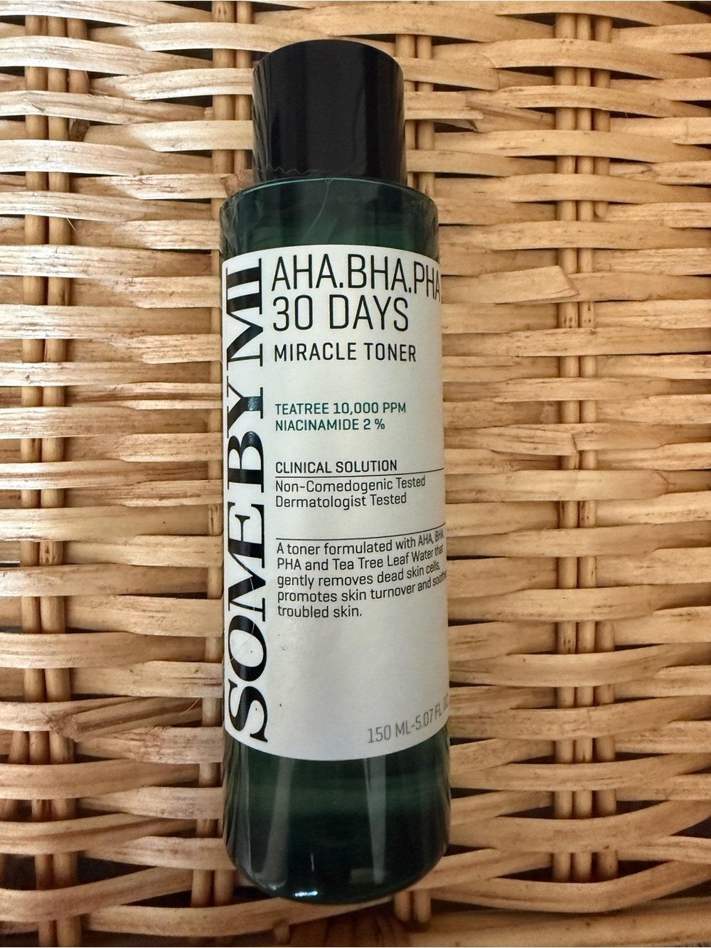Green Miracle Toner – Soothing Exfoliating Toner